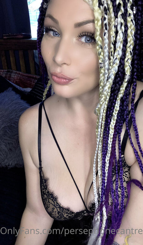 persephonecantrelle onlyfans strip tease