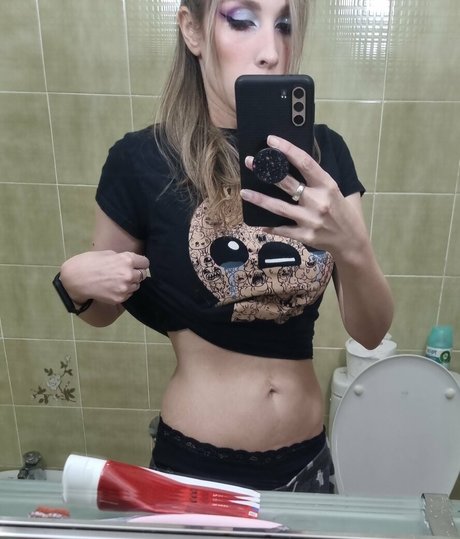 Chio Uyuni onlyfans creator