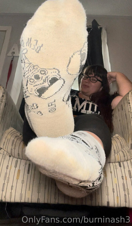 burninash3 feet onlyfans