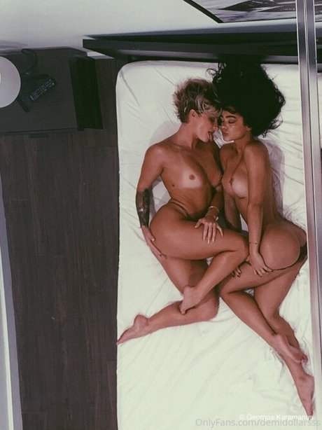 Demi Dollars onlyfans leak ass