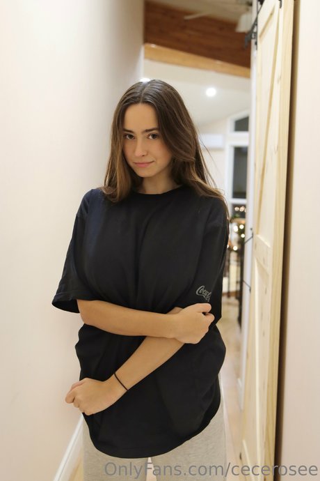 Cecilia Rose onlyfans nude porn