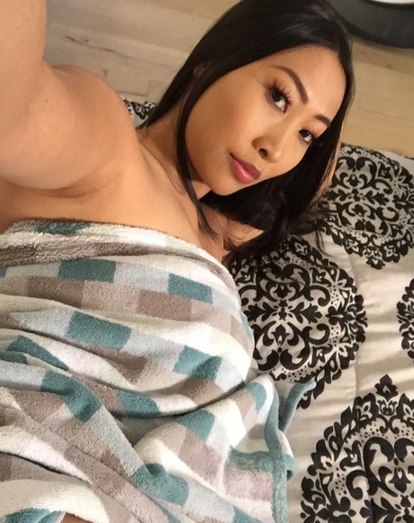 Sharon Lee onlyfans for free