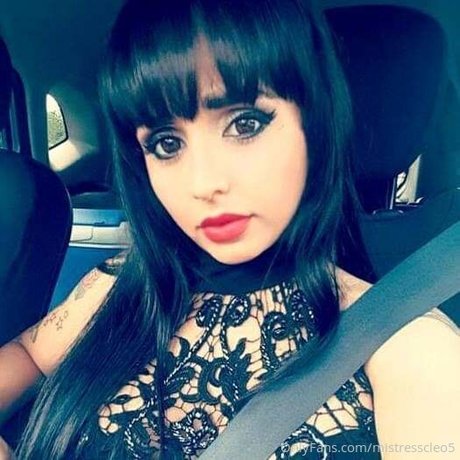 Mistress Cleopatra nudes onlyfans leaks
