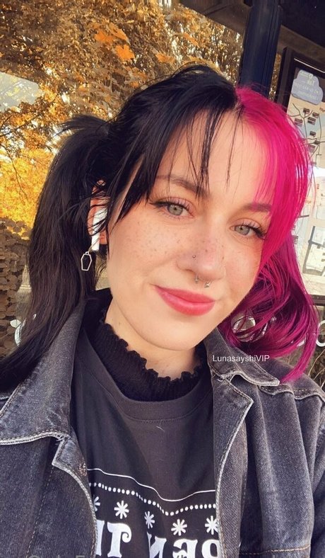 Lunasayshi only fans nude leaks