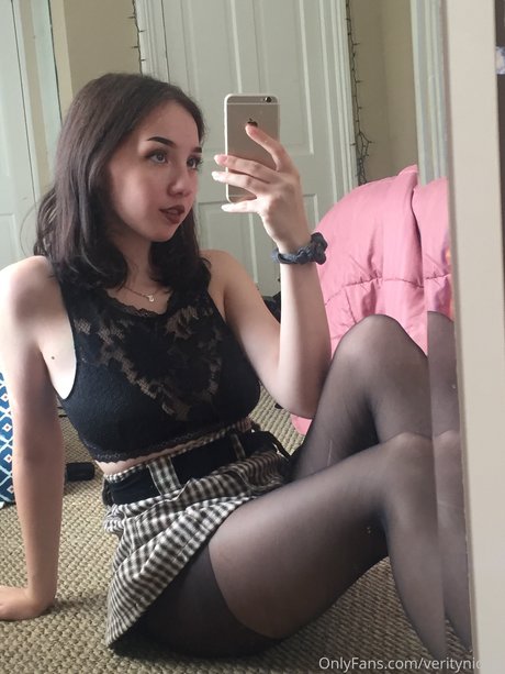 Verity Nicole onlyfans leak