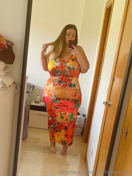 Miss HoneyPotts leaked onlyfans pictures