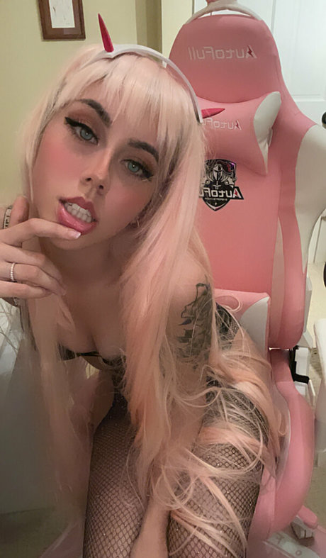 Lyssiu naked onlyfans pics