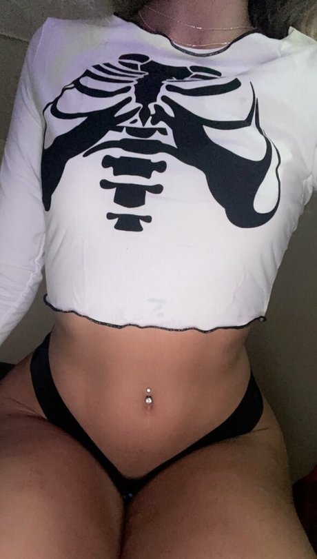 Lyssiu nude onlyfans pics