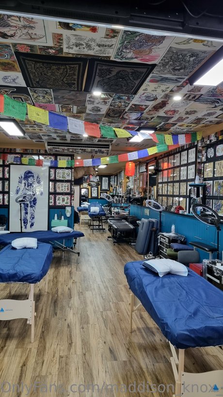 Maddison Knox onlyfans pics