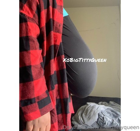 XoBigTittyQueen on onlyfans