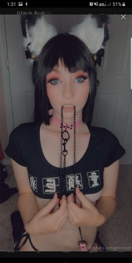 Glitchbolt topless onlyfans