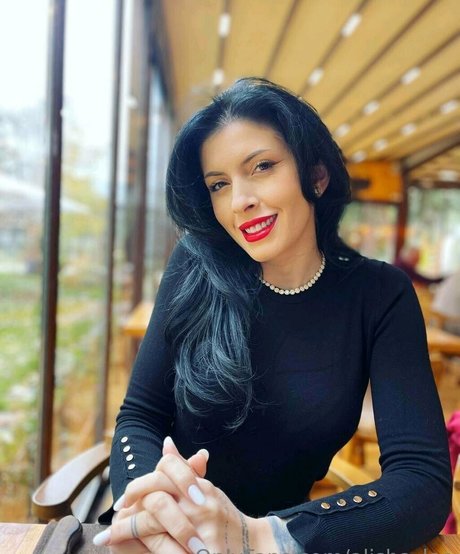 Alisha lee porn onlyfans