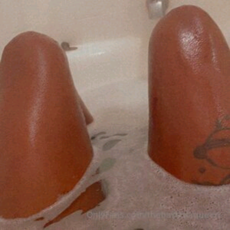 The banana queen leaked onlyfans pictures