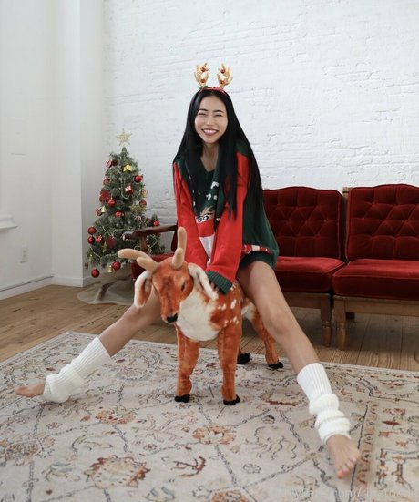 Rina Toeda onlyfans ass