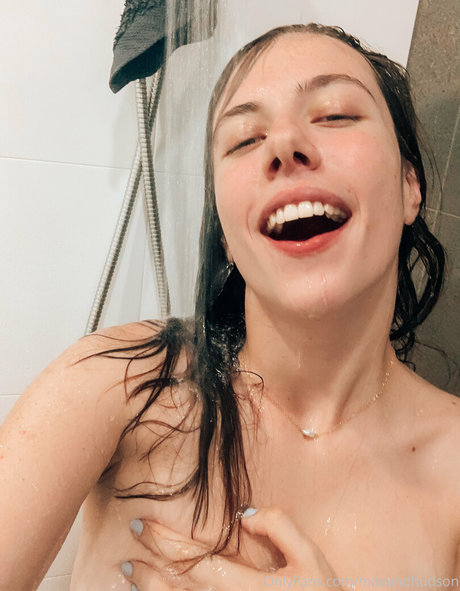 maecartia onlyfans explicit content