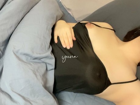 Yuna Yuri_ onlyfans leak ass