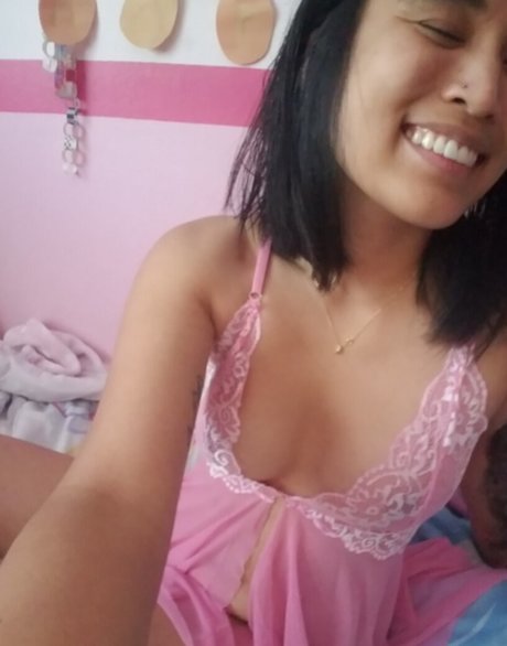 Ava Tran onlyfans content type