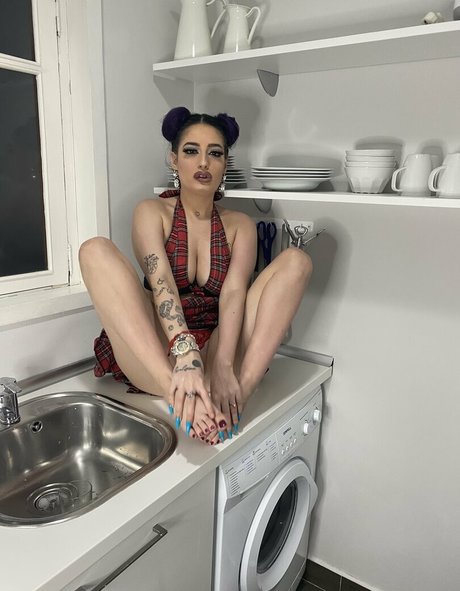 kleopwtrx onlyfans leajs