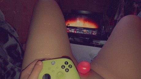 Lydia_ onlyfans striptease