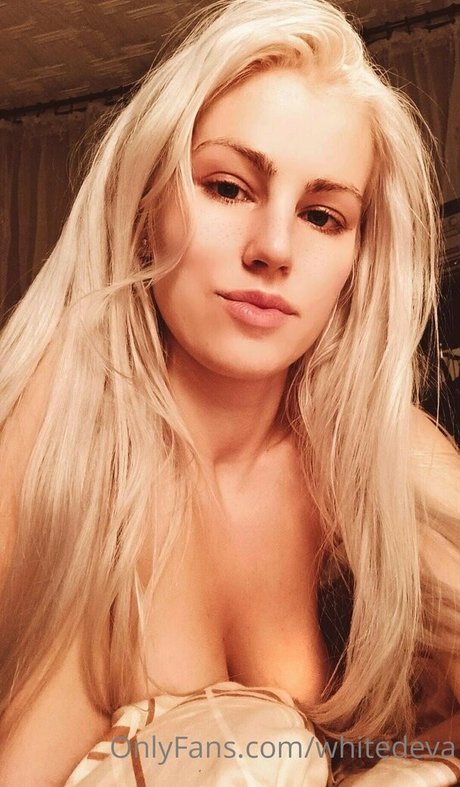 Whitedeva Maddy onlyfans desnuda