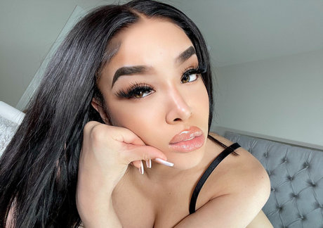 Mya Lashaun_ onlyfans lean