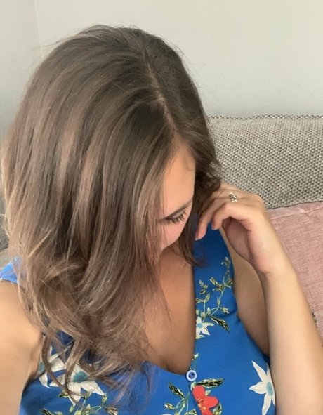 Sophia Knight nsfw onlyfans