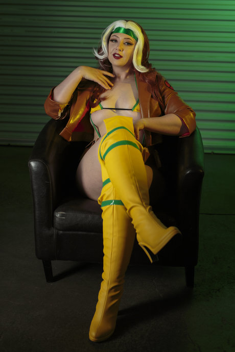 Feisty Vee only fans sex