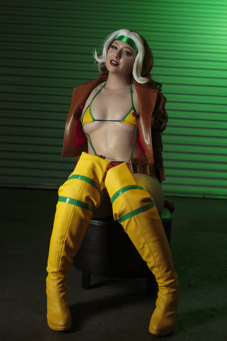 Feisty Vee nudes leaked onlyfans