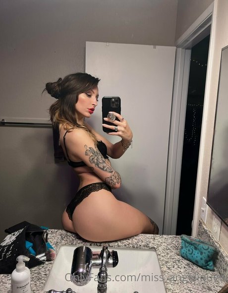 Miss angeliquew onlyfans nude leaks