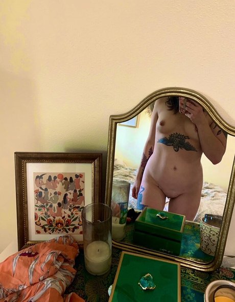 house feminist onlyfans leajs