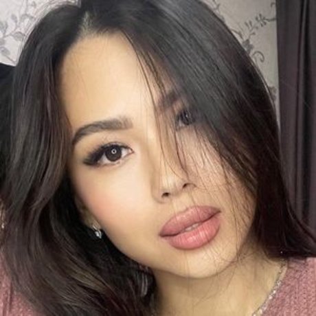 sweet lina lee onlyfans leaked nude