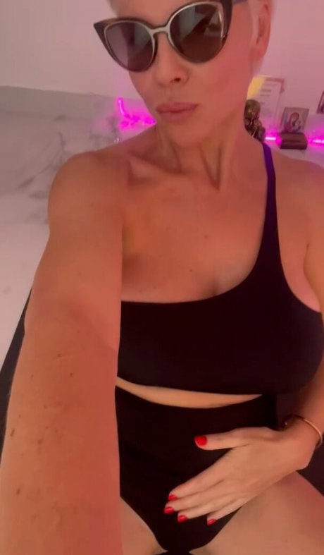 Nadya Basinger nude on onlyfans