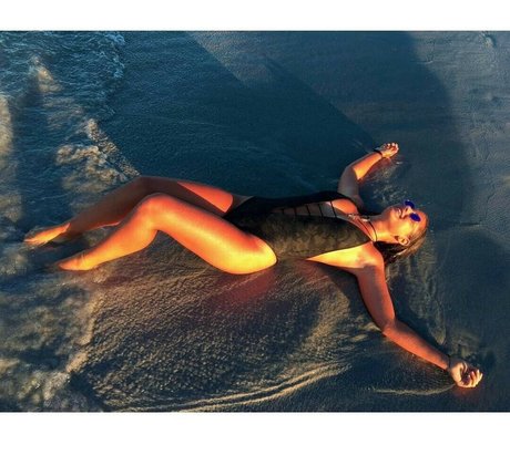 Arijanna Sara Di Palma topless onlyfans