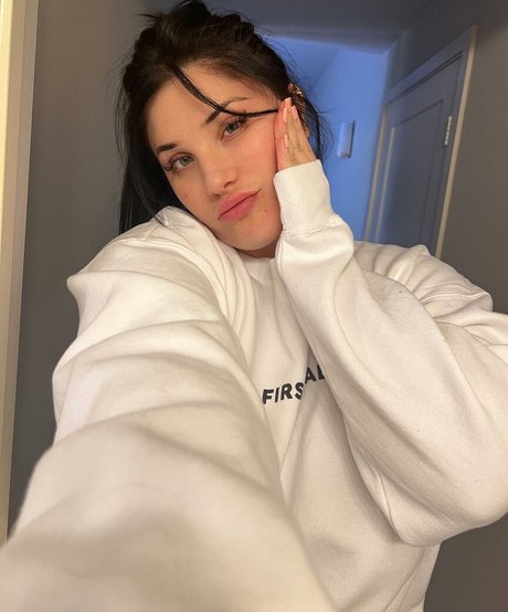 brookebarrows onlyfans content