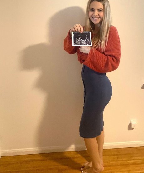 Bobbi Althoff onlyfans sex tape