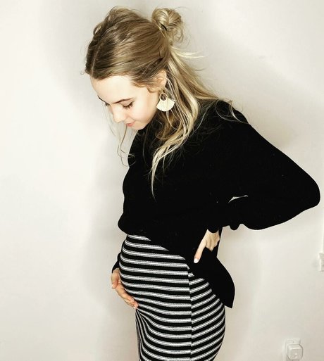 Bobbi Althoff onlyfans leaks nudes