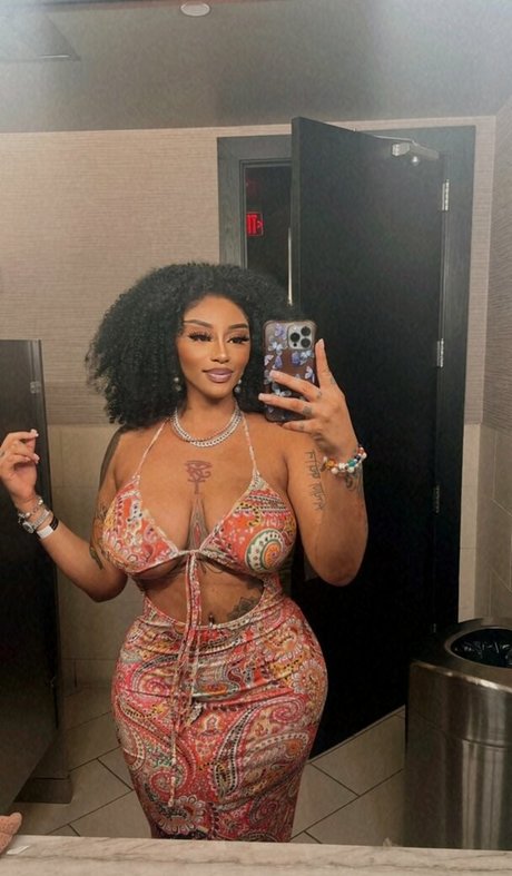 nigerianamazon onlyfans post