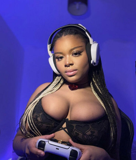 Hell0kittyevie onlyfans nude pics