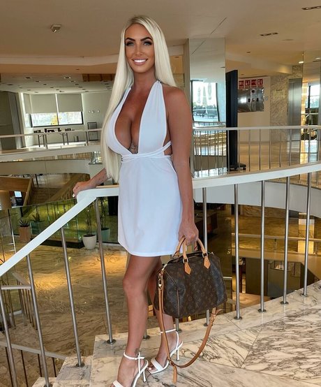 Debbie Clarkson xxx only fans