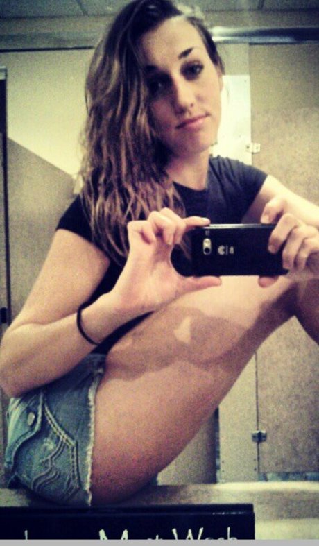 eyeseacoral onlyfans xx