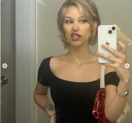 Grace VanderWaal leaked onlyfans xxx