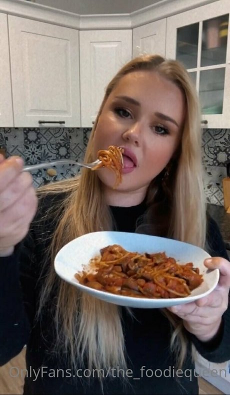 the foodiequeen porn onlyfans