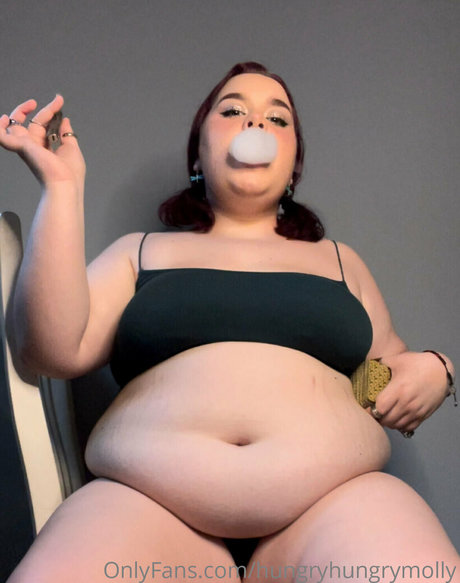 hungryhungrymolly onlyfans model photos