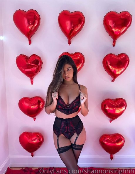 Alexa Campbell onlyfans nude photos