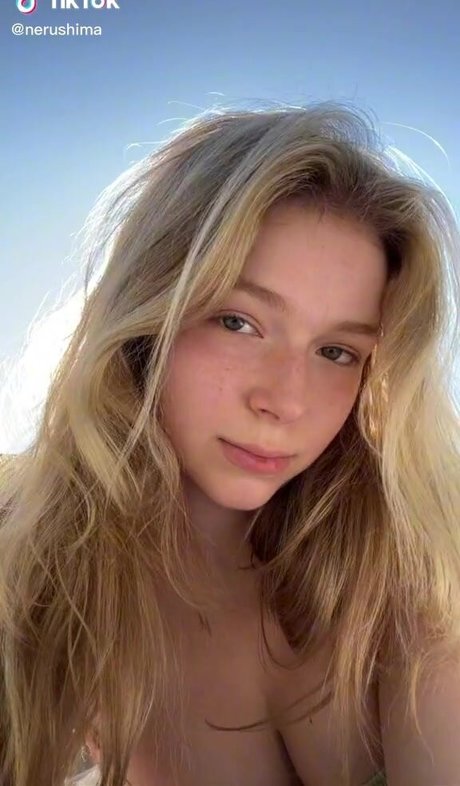 Nerushimav nude onlyfans