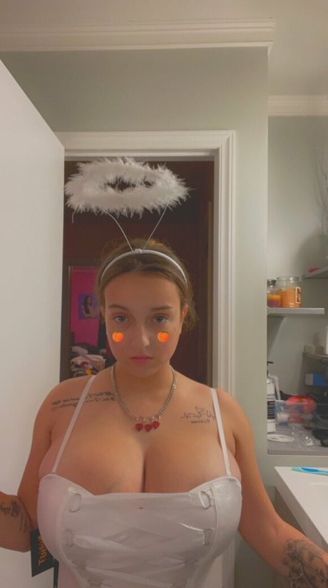 Brooke Mattson onlyfans model photos