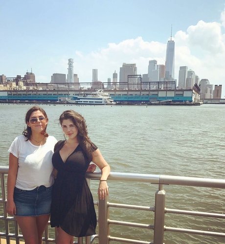 Emily H Barry onlyfans porn leaked