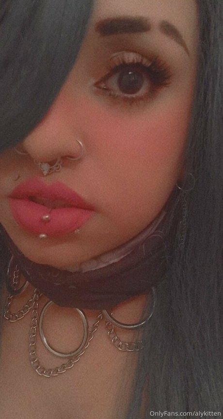 raeraejiggles onlyfans fuck