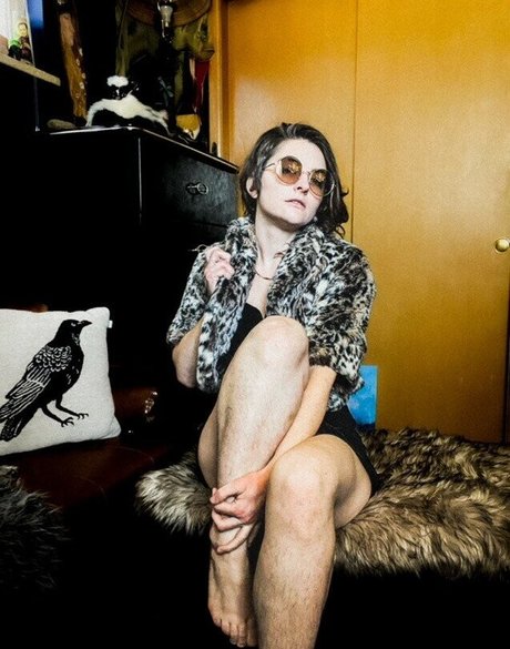 StregaHannah onlyfans leak ass