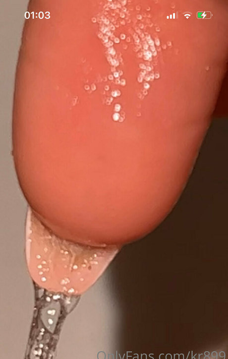 Katy Robertson onlyfans public photos